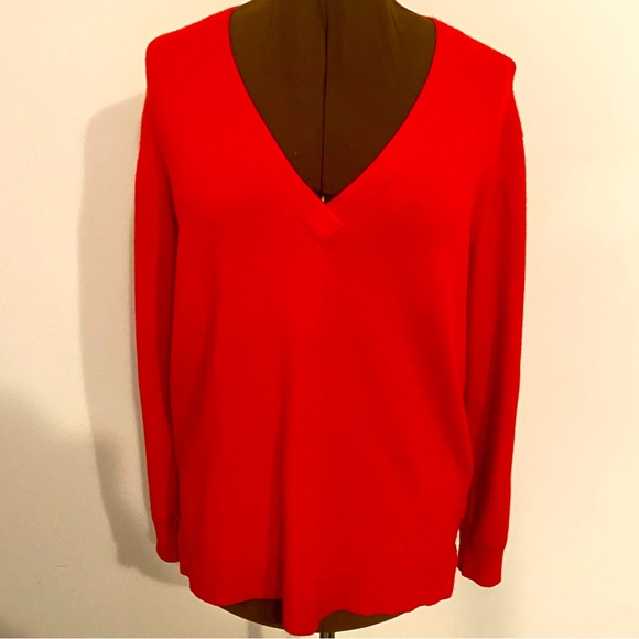 ❤️FRENCH CONNECTION❤️Red V-neck sweater in large. In good condition! - Picture 6 of 12